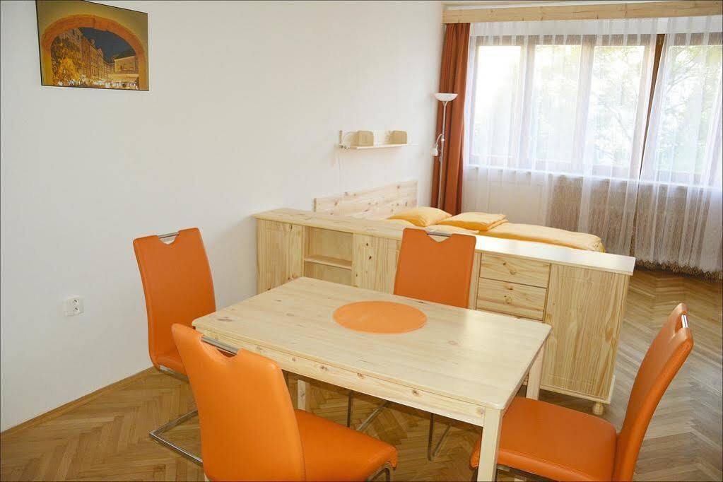 Apartmany Machek Прага Экстерьер фото